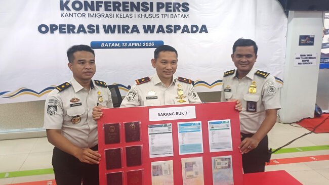 Imigrasi Amankan 6 WNA Melanggar Izin Tinggal